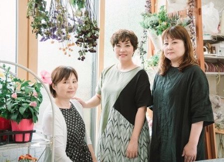 バラのお届け便 (アレンジメント)【バラ園 フラワー 花 母の日 ギフト 山口県 長門市】(1257)