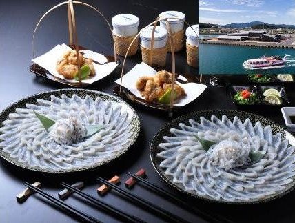 (1535)青海島観光汽船乗船券2名様分と宴会用ふぐ刺身4人前×2皿・唐揚付（冷凍）