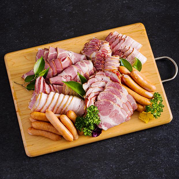 ハム・ベーコン・ソーセージ詰め合わせ1.3kg│携帯の電波も届かない環境で育った旨みたっぷりのハイポー豚