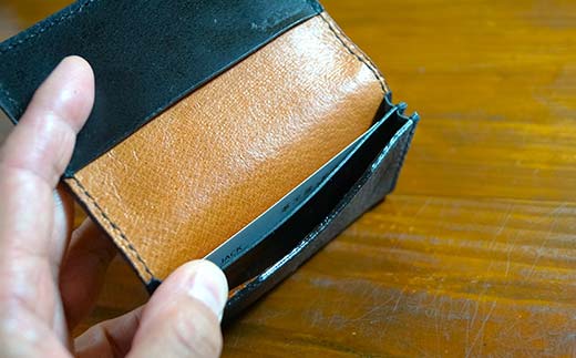 本革製名刺入れ＜レッド＞ ハンドメイド 国産牛ヌメ革 名刺入れ 名刺 ケース 本革 レザー 革製品 贈り物 ギフト レッド F6L-259 レッド