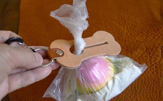 本革製　犬のうんち袋ホルダー（レッド） F6L-368 レッド