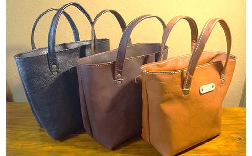 本革製ミニトートバッグ＜レッド＞ ハンドメイド 国産牛ヌメ革 ミニトートバッグ 小型 トートバッグ かばん 本革 レザー 革製品 贈り物 ギフト レッド F6L-283 レッド