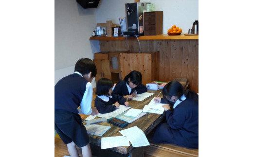 子ども食堂とフードパントリーへの支援（10,000円）