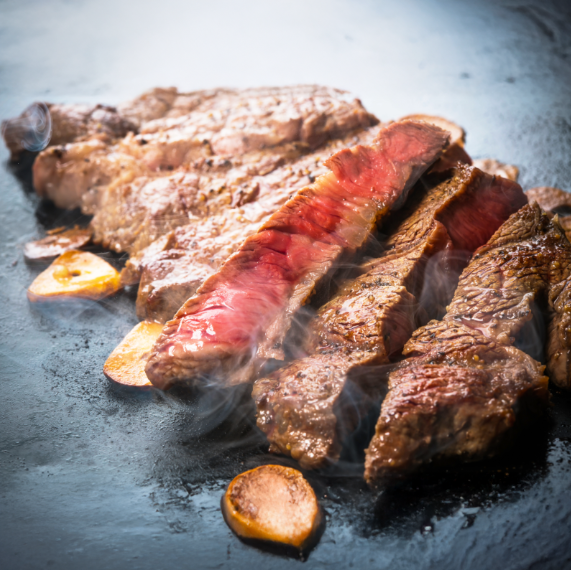 牛肉 ロース ステーキ 4枚 阿波牛 和牛 牛肉 ぎゅうにく 牛 ぎゅう うし 肉 ビーフ ロース ステーキ肉 焼肉 BBQ アウトドア キャンプ ギフト ブランド和牛 もも A4 A5 等級 ステーキソース 高タンパク 糖質制限 おつまみ お酒 赤ワイン 徳島 阿南