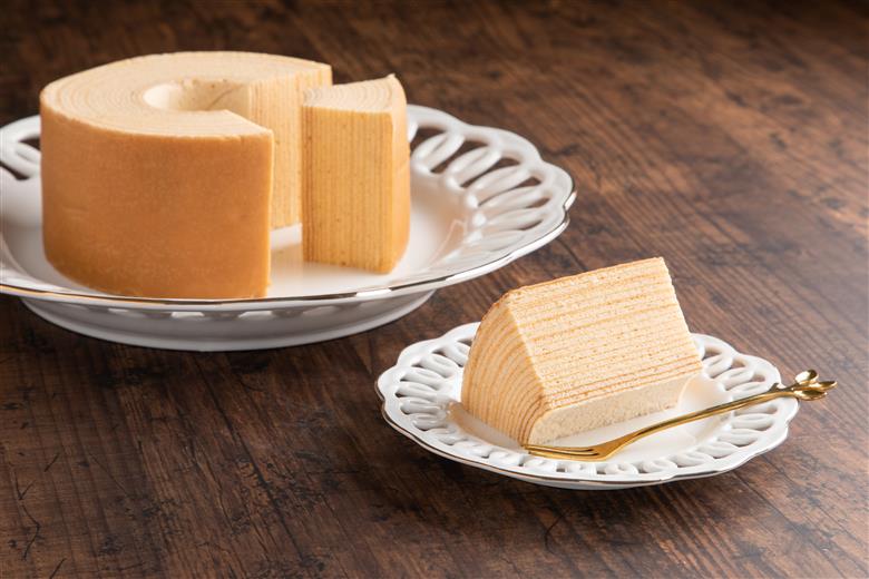 阿波和三盆糖バウムクーヘン（1箱560g）