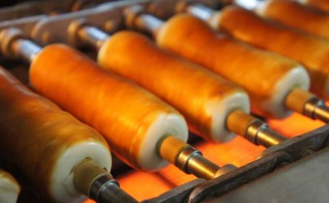 谷ちくわ商店 4種セット[竹ちくわ5本、鯛入豆ちくわ10個、ごま天10枚、かつ天5枚]　化粧箱入り　練り物　詰め合わせ　冷蔵