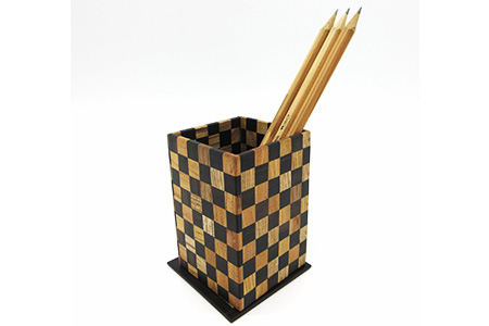 ペン立て（市松）台付き　KT-13-1 徳島 那賀 木 木材 欅 紫檀 黒檀 高級木材 寄せ木 木目 木製 ペン 収納 文具 文房具 高級感 和風 モダン インテリア 丈夫 プレゼント ギフト