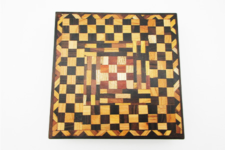 寄木のアクセサリーボックス (B) 13仕切り KT-4-2【徳島県 那賀町 寄木細工 伝統工芸品 工芸品 木箱 小物入れ アクセサリー ボックス BOX ジュエリーボックス インテリア 仕切り 幾何学模様 記念品 ギフト プレゼント 木製 雑貨 日本製 収納 ふた付き 蓋】