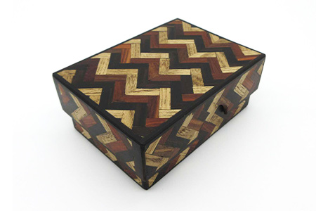 小物入れ「C」名刺・アクセサリー・印鑑　KT-6-3 徳島 那賀 木 木材 寄せ木 木製 木製品 小物 アクセサリー ジュエリー 収納 小物入れ 小物収納 小物ケース 収納ケース 収納ボックス アクセサリーボックス おしゃれ 和風 レトロ 高級感 インテリア 丈夫