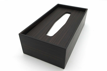 ティッシュケース（黒檀）［徳島 那賀 木製 木製品 木目 ティッシュケース ティッシュカバー ティッシュボックスケース ティッシュボックスカバー 箱ティッシュケース ティッシュ カバー ケース ボックス 蓋つき 黒 ブラック 和風 シンプル 高級感 おしゃれ 雑貨 インテリア インテリア雑貨 生活雑貨 手作り 詰め替え 母の日 父の日 プレゼント ギフト 贈物］【KT-9-4】