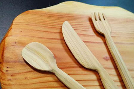 木頭杉のカトラリーキット（3本セット）NW-28 徳島 那賀 木 木頭杉 木製 木目 工作 アウトドア キャンプ フォーク スプーン バターナイフ セット 贈り物 プレゼント