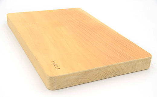 天然銘木 銀杏のまな板（小）職人仕上げ サイズ：約 横290×縦190×厚み24mm TR-2-1 徳島 那賀 まないた まな板 天然銘木 銀杏 木 木製 木製品 木製まな板 ウッドボード キッチン キッチン用品 調理器具 シンプル おしゃれ  銀杏のまな板（小）