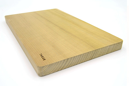 天然銘木 朴のまな板（大）職人仕上げ サイズ：約400×240×28mm TR-3-2  徳島 那賀 木 天然銘木 朴 木目 木製 日本製 まな板 キッチン用 料理 調理 調理器具 お祝い 贈物 ギフト プチギフト 母の日 一つ一つ手作り 手作り 朴のまな板（大）
