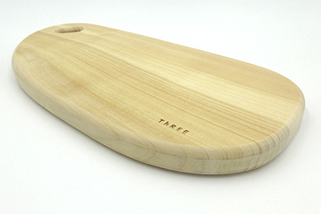 ながまるっこまな板（イチョウ） サイズ 約39cm×19cm×2.5cm TR-7 徳島 那賀 木 銀杏 木目 木製 日本製 まな板 丸い 丸まな板 キッチン用 料理 調理 調理器具 お祝い 贈物 ギフト プチギフト 母の日