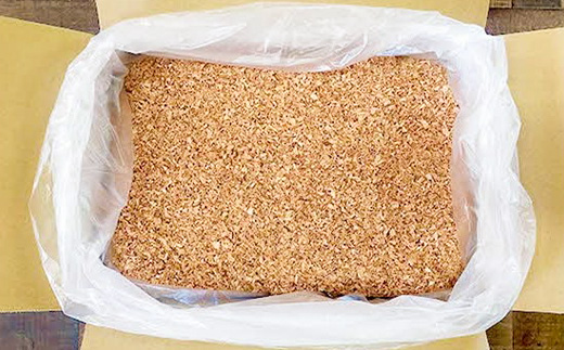 木頭杉のおが粉28リットル　無添加・自然乾燥材　WH-9 徳島 那賀 木頭杉 すぎ 杉 おが粉 木くず 畑 家庭菜園 キャンプ アウトドア ペットの床材 昆虫飼育費用 吸着剤 無添加 自然乾燥