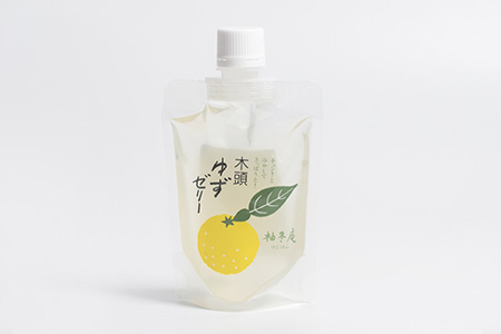 木頭ゆずゼリー８個［徳島 那賀 木頭柚子 ゆず 柚子 ユズ  ゆずゼリー ゼリー フルーツゼリー ゼリーセット セット パック おやつ デザート 食べやすい お試し 飲むタイプ 洋菓子 母の日 父の日 敬老の日 お中元 お歳暮 おしゃれ プレゼント 贈物 ギフト］【YA-31】