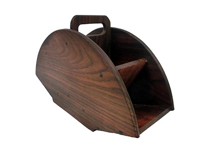 小物入れ（紫檀） サイズ:約220mm×80mm×140mm KT-18 徳島 那賀 木 木材 紫檀 木目 木製 小物 小物入れ 収納 収納ケース 収納ボックス 雑貨 デスク おしゃれ 和風 モダン インテリア 丈夫 一つ一つ手作り 手作り 一つ一つ手作り 手作り シンプル 高級感 モダン 寝室 職場 デスク 丈夫 インテリア プレゼント ギフト