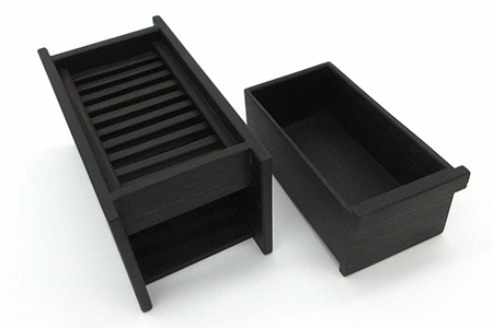 小さな賽銭箱（黒檀） サイズ:縦150mm×横75mm×高さ75mm KT-7-2 徳島 那賀 徳島 那賀 貯金箱 賽銭箱型貯金箱 おさいせん お賽銭 紫檀 アンティーク調 高級感 インテリア 貯金 プレゼント ギフト 子供