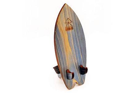 木頭杉のスマホスタンド（Surfboard 藍染）NW-20-3 徳島 那賀 木 木頭杉 木製 木製品 日本製 スマホスタンド 木製スタンド 携帯スタンド モバイルスタンド スタンド スマホ立て 卓上 動画 おうち時間 おしゃれ インテリア