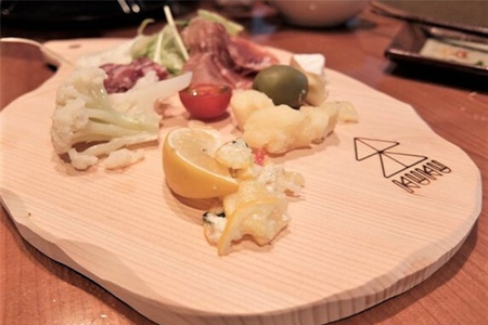 KUKUカッティングボード NW-27 徳島 那賀 木 ヒノキ 木製 木目 カッティングボード まな板 台所 キッチン 調理 調理器具 アウトドア BBQ キャンプ ホームパーティー おしゃれ 贈り物