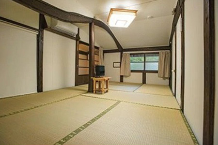 花瀬庵 ペア 宿泊券 1泊2食付（夕・朝食付き）[徳島県 那賀町 那賀 宿泊 宿泊券 券 チケット 山宿 ペア 2名 ペア券 食事付き 朝食 ディナー 朝ごはん 夜ごはん 食事 ご飯 食事 野菜 海産物 旬 美味しい うまい 現地 体験 料理 お料理 旬野菜 花瀬庵 満足 新鮮 食材 景観 おすすめ ギフト 母の日 父の日]【HA-6】