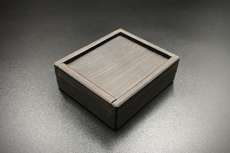 【和の時を楽しむ】箸置き５客セット箱付き（黒檀・欅）KT-12-2  徳島 那賀 はしおき 箸おき 箸置き 黒檀 欅 木 木材 木目 木製 高級木材 和風 高級感 モダン シンプル 贈物 ギフト セット