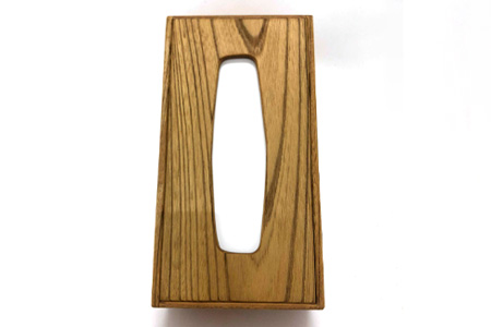 ティッシュケース（ケヤキ）［徳島 那賀 木製 木製品 ケヤキ 欅 木目 ティッシュケース ティッシュカバー ティッシュボックスケース ティッシュボックスカバー 箱ティッシュケース ティッシュ カバー ケース ボックス 蓋つき 和風 シンプル 高級感 おしゃれ 雑貨 インテリア インテリア雑貨 生活雑貨 手作り 詰め替え 母の日 父の日 プレゼント ギフト 贈物］【KT-9-3】