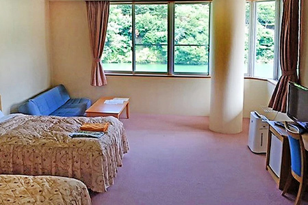 もみじ川温泉ペア宿泊券（朝食付） MO-2  徳島 那賀 旅行 宿泊 宿泊券 ホテル 宿 ペア ペアチケット ペア宿泊券 2名様 朝食付き 朝食付 くつろぎ 観光