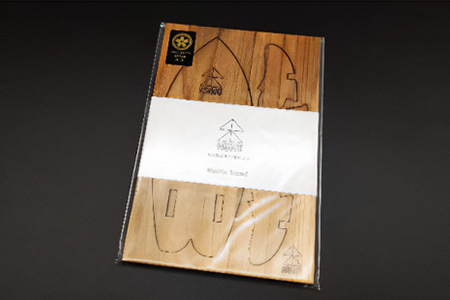 KUKUスマホスタンド NW-22 徳島 那賀 木 木頭杉 木製 木製品 日本製 スマホスタンド 木製スタンド 携帯スタンド モバイルスタンド スタンド スマホ立て 卓上 動画 おうち時間 おしゃれ インテリア