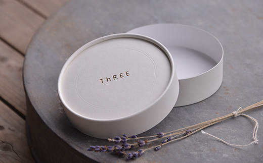 木×小花　樹脂イヤリング TR-11-1  徳島 那賀 木 木×小花 木製 アクセサリー ピアス ジュエリー シンプル 上品 大人 エレガント かわいい おしゃれ オフィス  女性 レディース プレゼント ギフト 手作り イヤリング