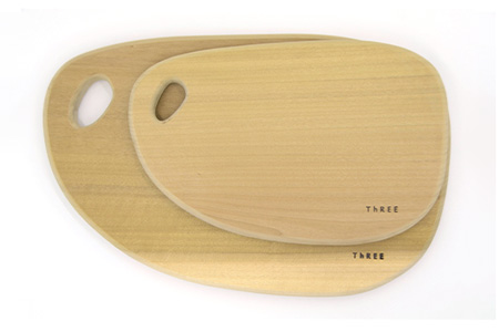 天然銘木 朴のまな板　まるっこ（大） サイズ：約390×240×24mm（持ち手込み） TR-5-1 徳島 那賀 木 天然銘木 銘木 朴 木目 木製 日本製 まな板 丸い 丸まな板 キッチン用 料理 調理 調理器具 お祝い 贈物 ギフト プチギフト 母の日 一つ一つ手作り 手作り まるっこ（大）