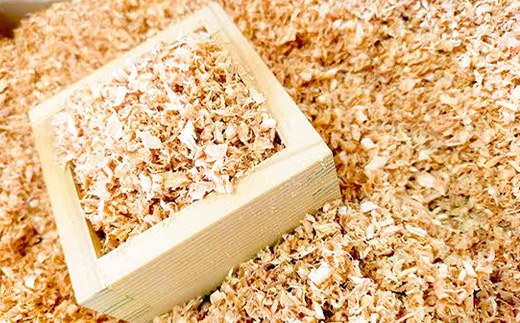 木頭杉のおが粉28リットル　無添加・自然乾燥材　WH-9 徳島 那賀 木頭杉 すぎ 杉 おが粉 木くず 畑 家庭菜園 キャンプ アウトドア ペットの床材 昆虫飼育費用 吸着剤 無添加 自然乾燥