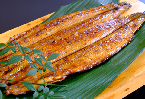 徳島県産 うなぎ蒲焼 こだわりの炭火焼 大きめ５匹