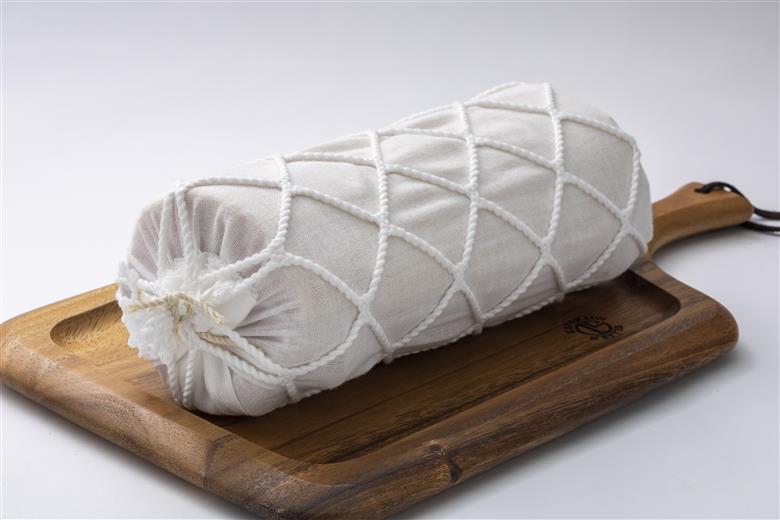 【SDGｓカメバッチ】と【本気豚プレミアムロースハム】