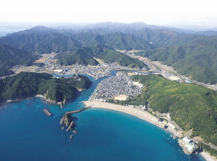  着る、ふるさと納税。美波町の物語を纏う、心温まる１枚【Mサイズ】