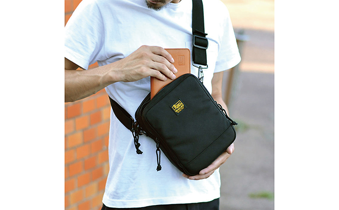 サコッシュ プラス