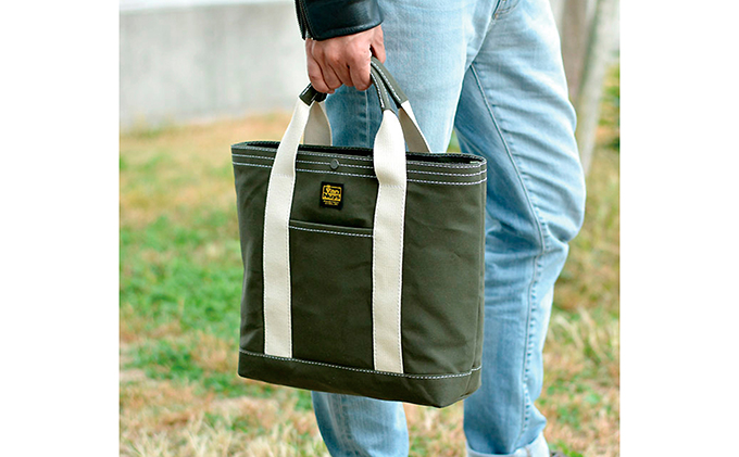 帆布のクラシックトート-A