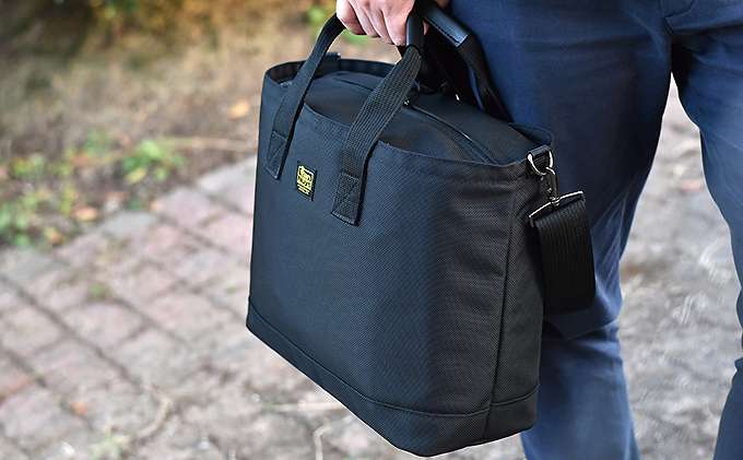 Wファスナーのボストントート/B