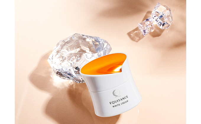 エクイタンス ホワイトクリーム