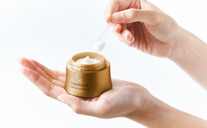 エクイタンス　スペシャルインクリーム