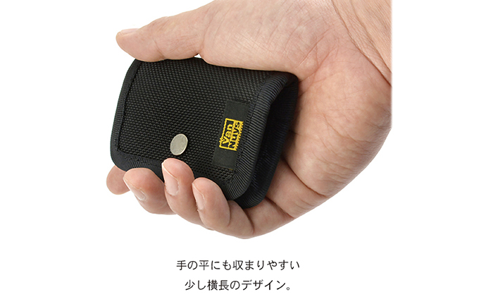 バンナイズ　大きく開いて取り出しやすい コインケース