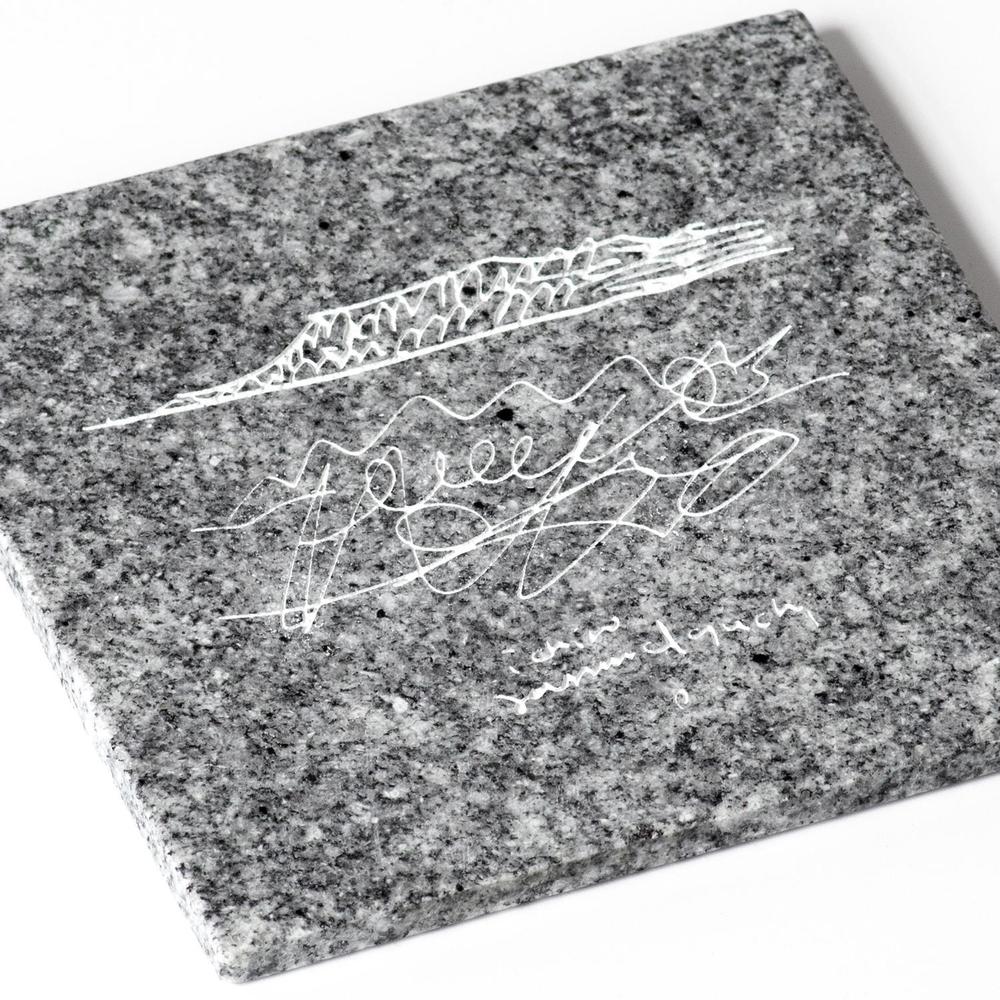 屋島 / Ichiro Yamaguchi｜山口一郎氏イラスト刻印の庵治石プレート