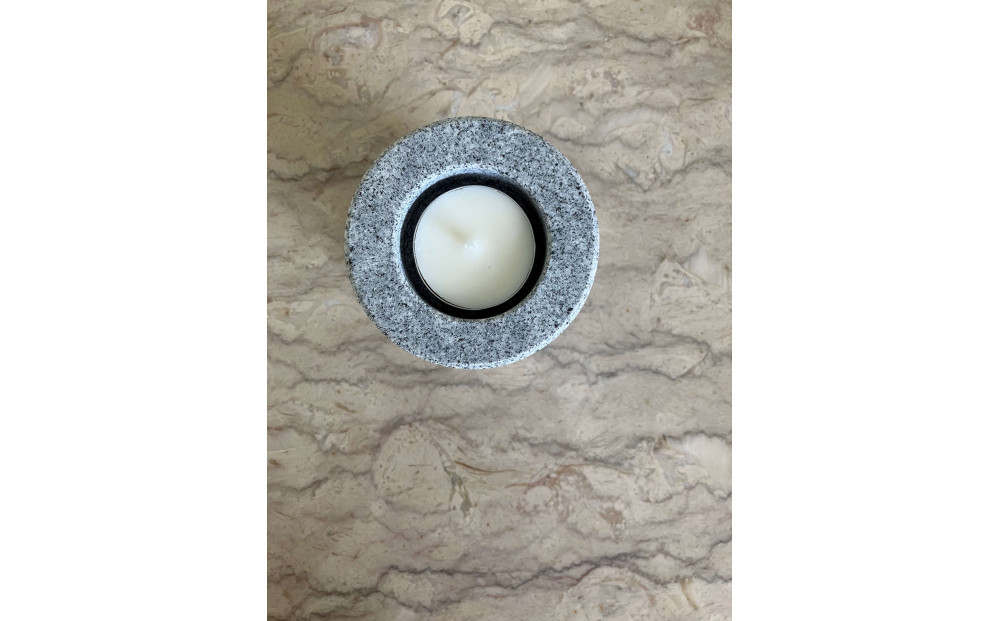 庵治石キャンドルスタンド