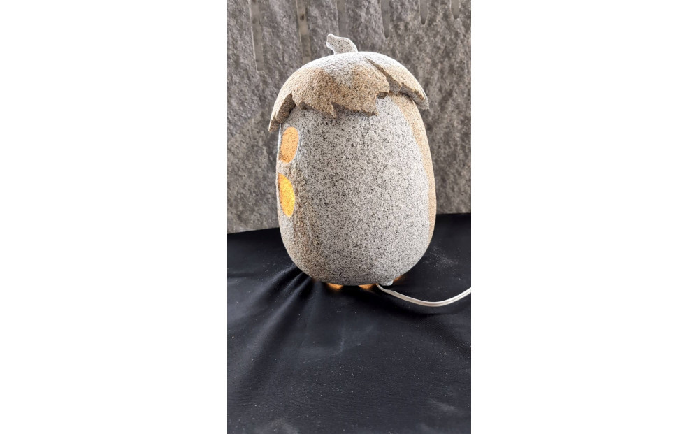庵治石「石あかり」この実（たまご型）
