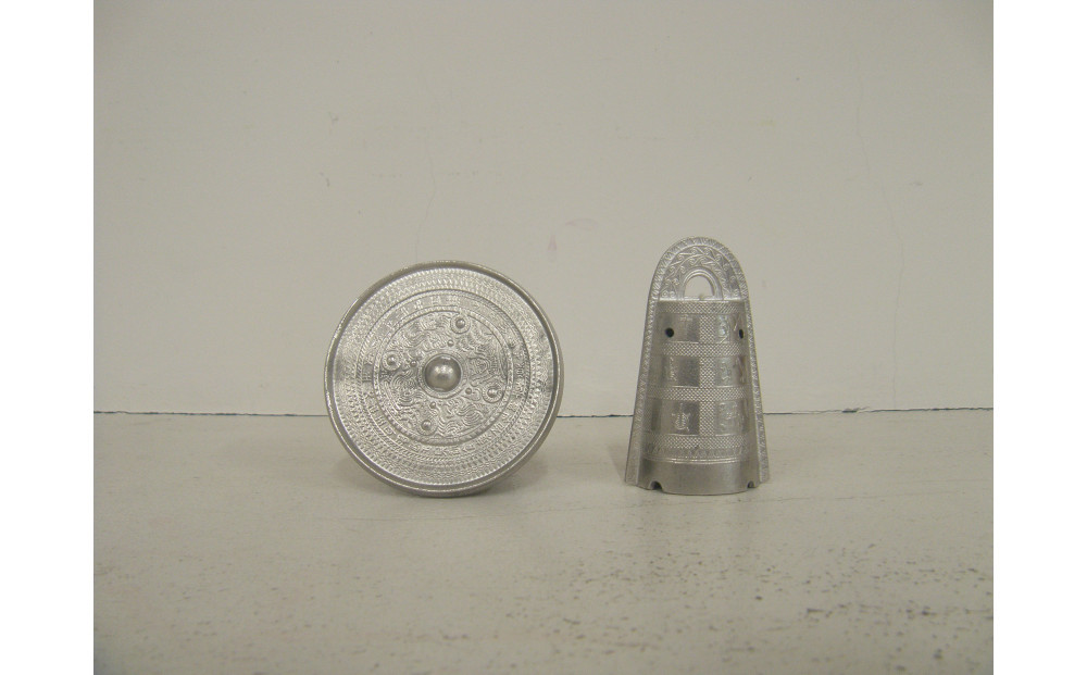 古代遺物の研磨体験キット（三角縁神獣鏡、銅鐸セット）