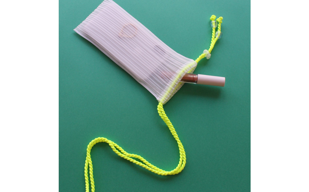 香川県産 プリーツ ポシェット・ストライプ［ イエロー １点］軽やかで上品な透け感のあるサコッシュ