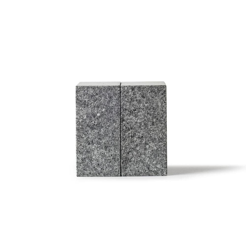 TY BOOKSTAND / komame｜山本忠司氏デザインの庵治石ブックエンド