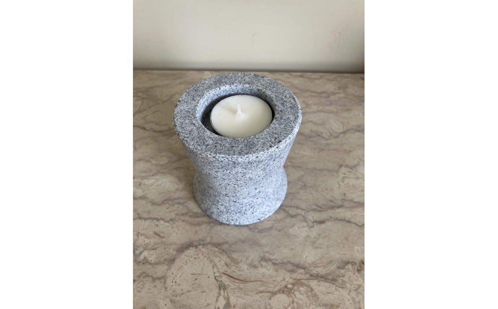 庵治石キャンドルスタンド
