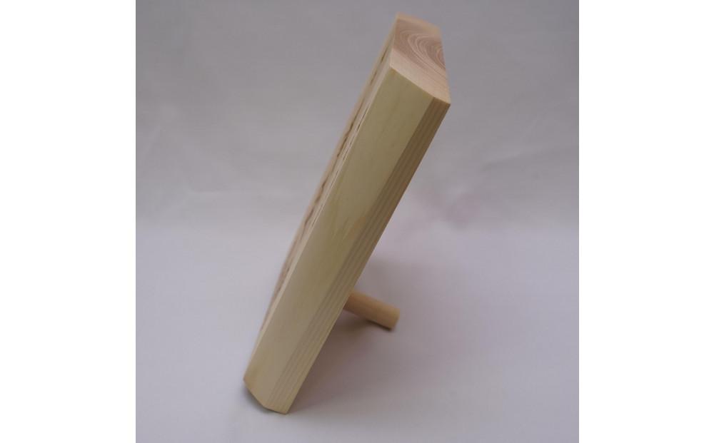 林家と書家が作る香川県産ひのきの命名ボード