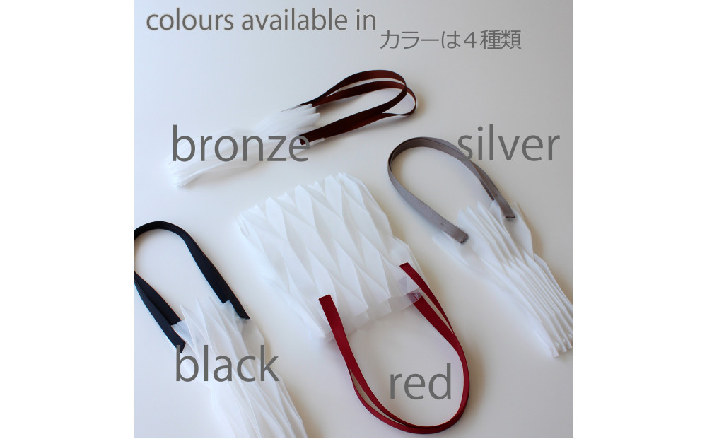 香川県産 プリーツバッグ・ヘリンボーン・スモール［ シルバー １点］軽やかで上品な透け感のあるバッグ